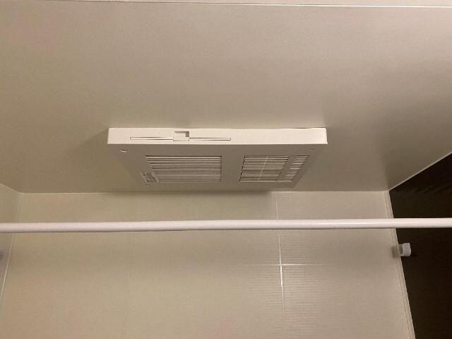物件内観写真16　(浴室乾燥機)