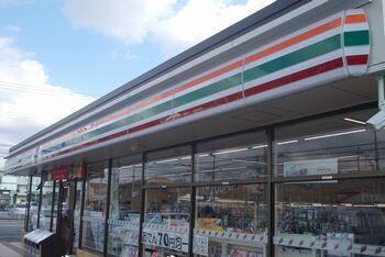 物件内観写真9　(セブンイレブン姫路飯田1丁目店まで350m)