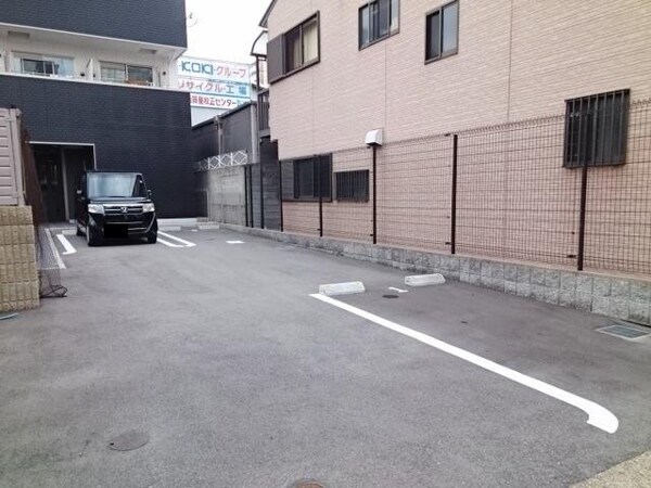 駐車場・駐輪場