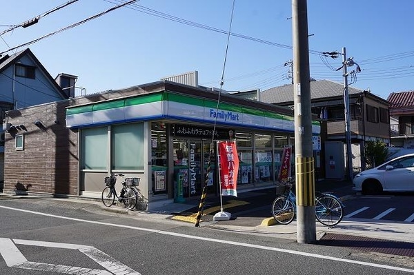 居室(ファミリーマート長田久保町店まで500m)