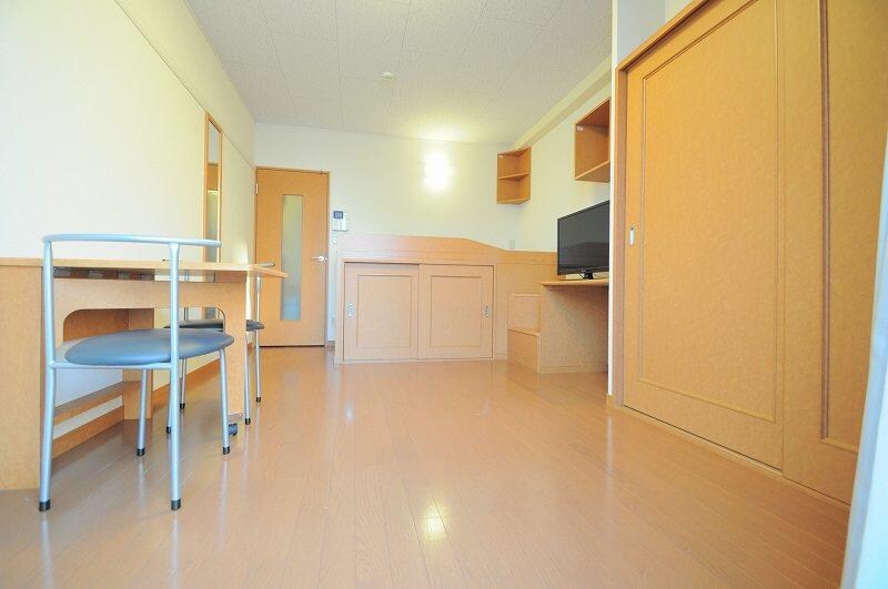 物件内観写真10　(1Ｆ　床　フローリング)