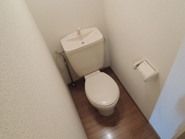 トイレ(明るくゆったりしたトイレです)