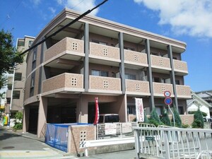 カーサ　イリーデ外観写真