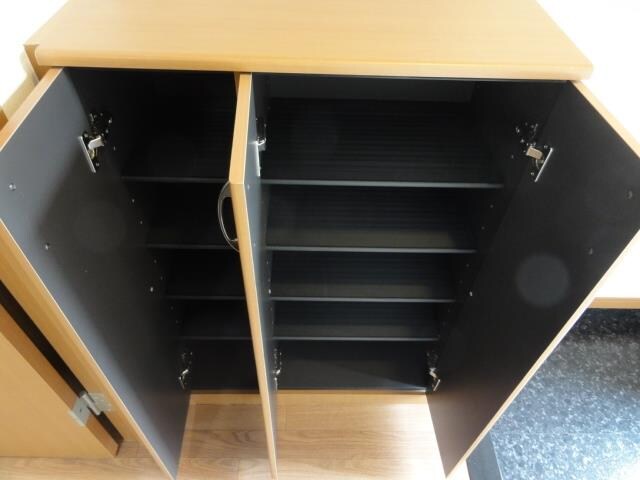 物件内観写真19　(シューズボックス下)