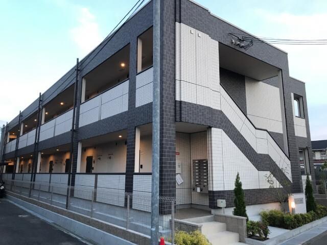 物件外観写真2　(外観写真（昼）)