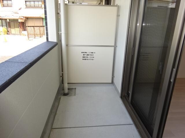 物件内観写真11　(ベランダ)