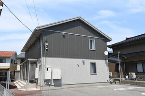 クレール山室外観写真