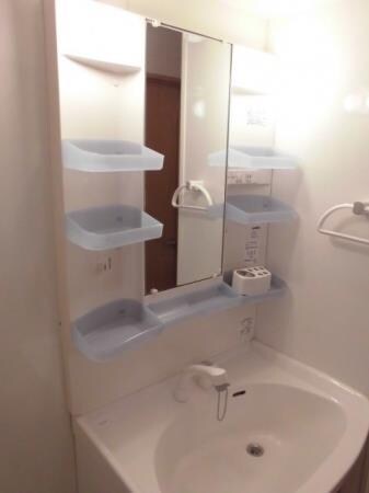 物件内観写真8　(洗髪洗面化粧台)