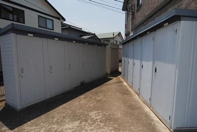 物件内観写真11　(物置)