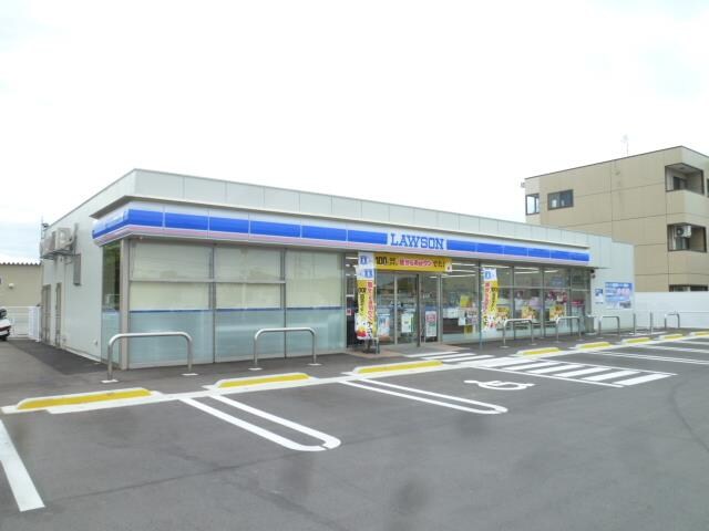 物件外観写真2　(ローソン萩原店まで300m)