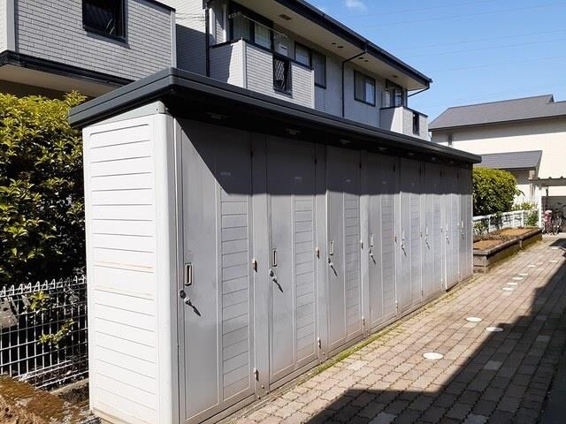 物件内観写真13　(物置)