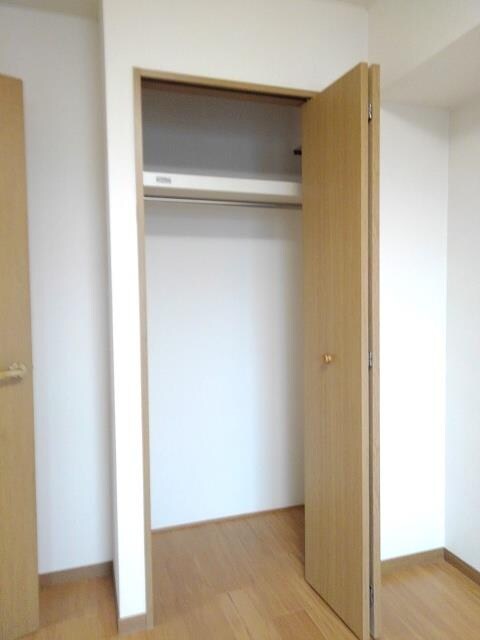 物件内観写真9　(クローゼット)