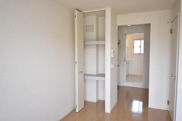 居室(LDK　物入)
