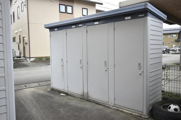 居室(物置)