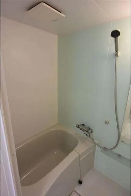 物件内観写真6　(ユニットバス)