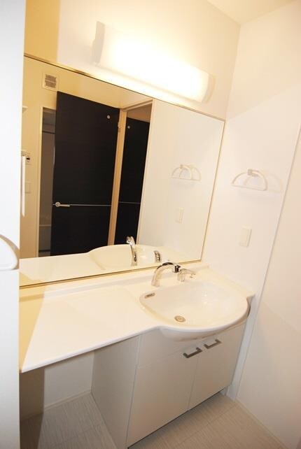 物件内観写真6　(洗髪洗面化粧台)