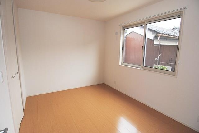 物件内観写真13　(フローリング)