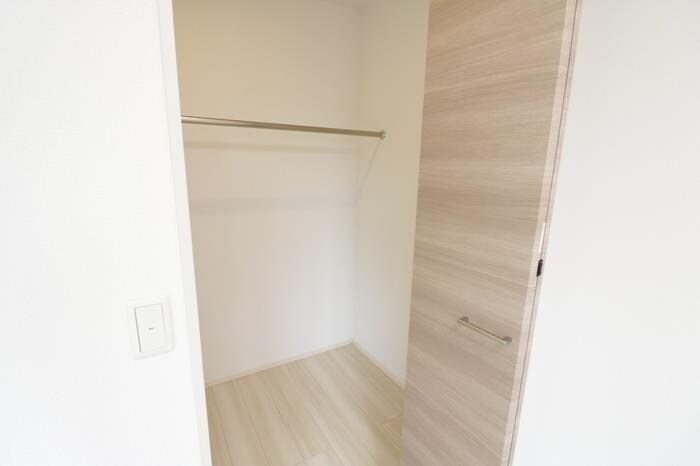 物件内観写真10　(ウォークインクローゼット)