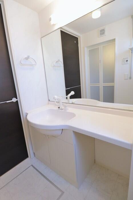 物件内観写真7　(洗髪洗面化粧台)