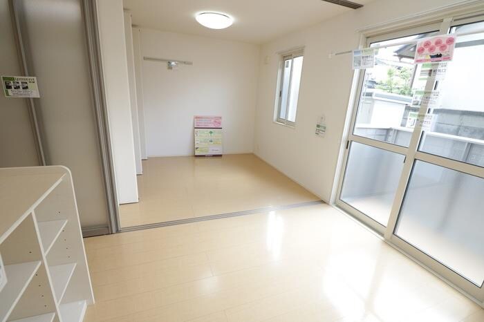 物件内観写真8　(LDK)