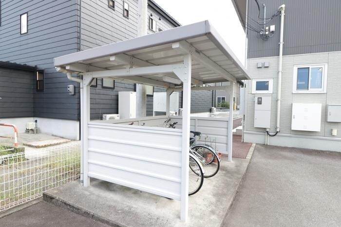 物件内観写真16　(駐輪場)