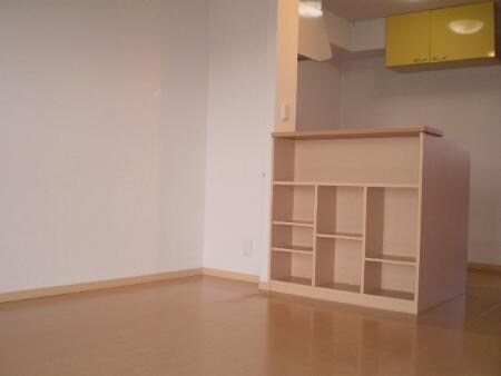 物件内観写真4　(LDK)