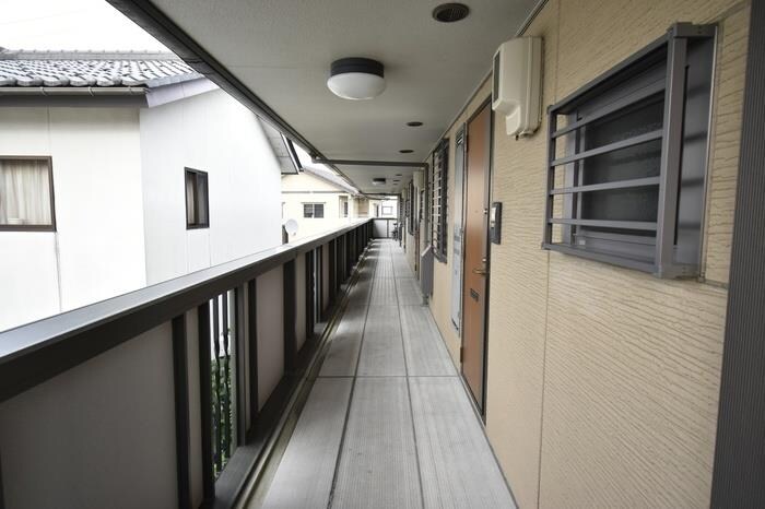 物件内観写真17　(外廊下)