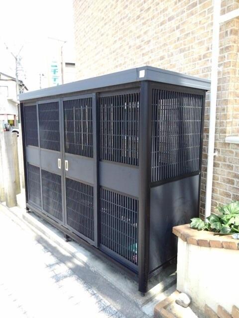 物件内観写真9　(ゴミ捨て場)