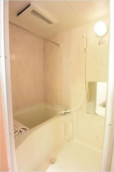 物件内観写真5　(浴室乾燥機付き)