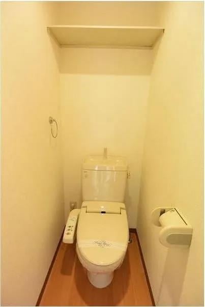 物件内観写真6　(温水洗浄暖房便座)