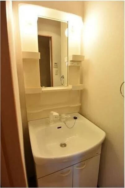 物件内観写真7　(洗髪洗面化粧台)
