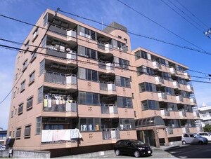 ヴィラ・ラボール新根塚外観写真