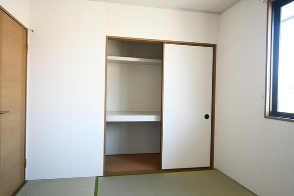 居室(押入)