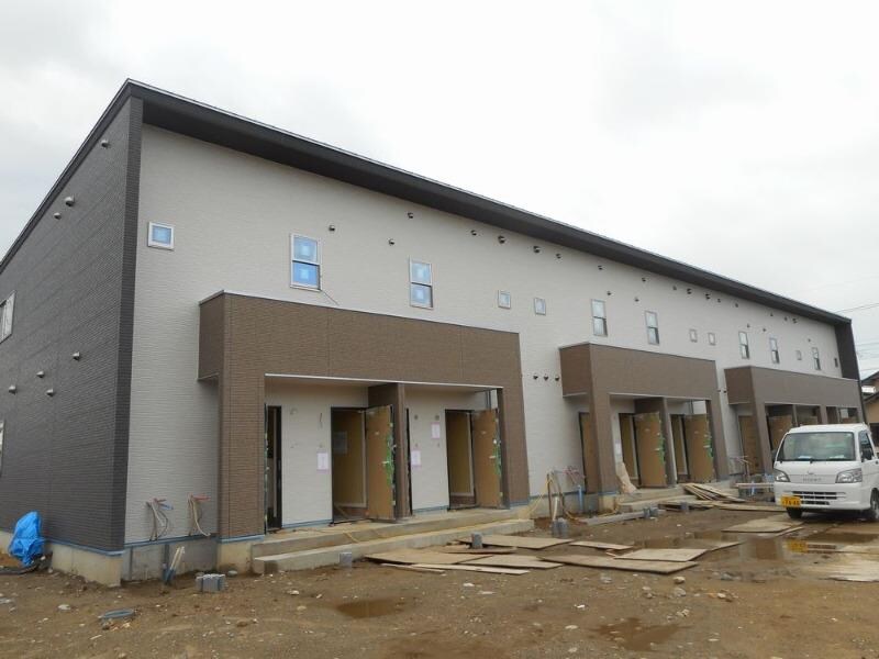 物件外観写真1　(建築中)