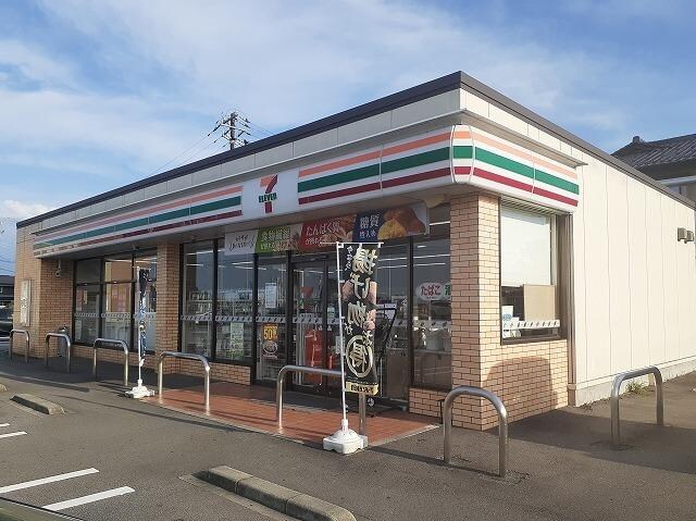 物件外観写真2　(セブンイレブン富山藤木店まで45m)