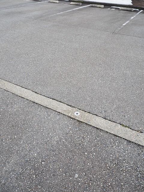 物件外観写真2　(融雪装置付き)