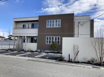 シャーメゾンエムの外観写真