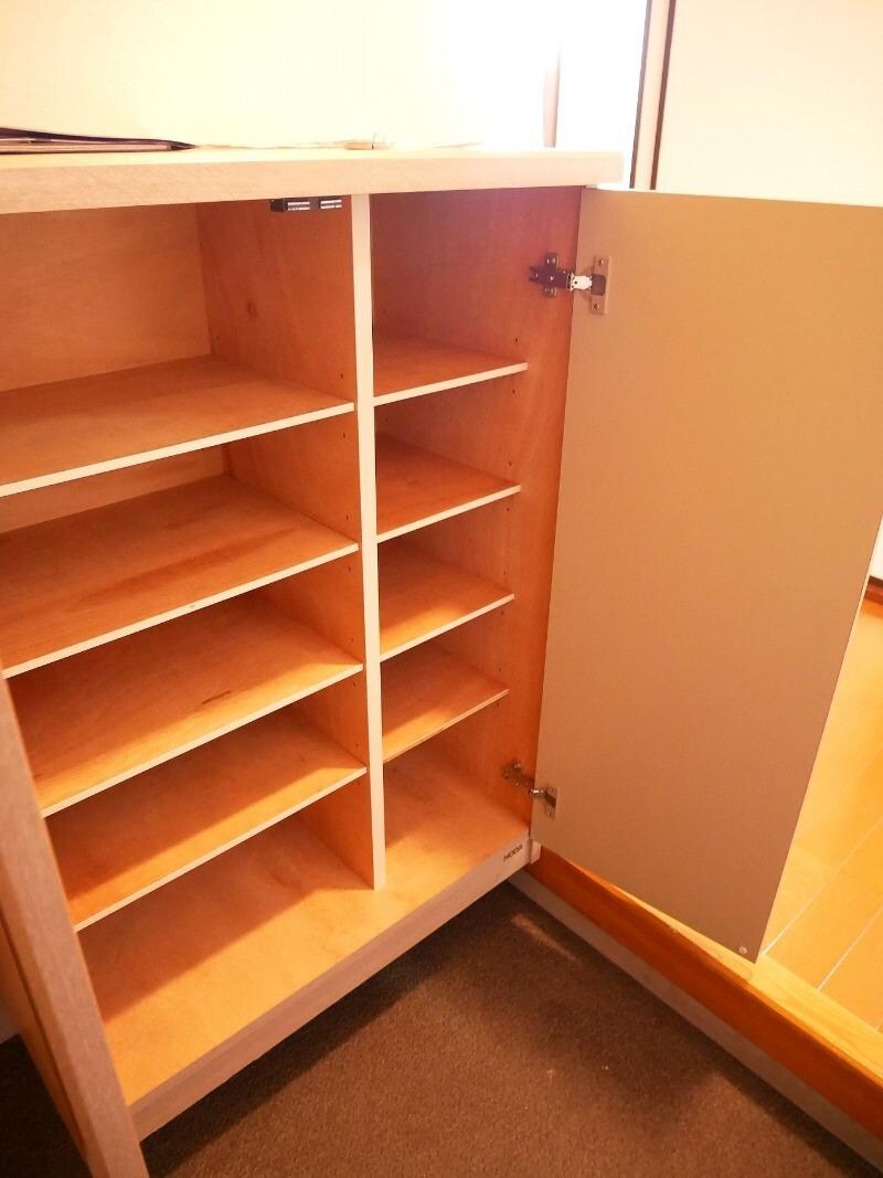 物件内観写真12　(下駄箱)