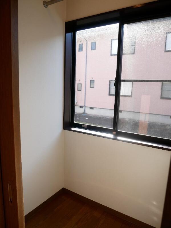 物件内観写真12　(サンルーム)