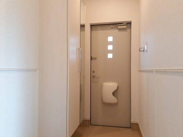居室(シューズボックス付き)