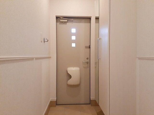 物件内観写真3　(シューズボックス付き)
