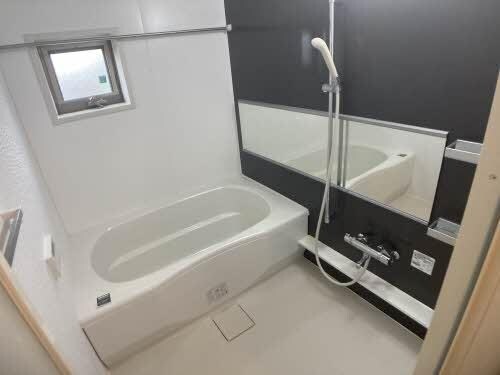 物件内観写真4　(浴室乾燥機・追い焚き機能付き1坪風呂)