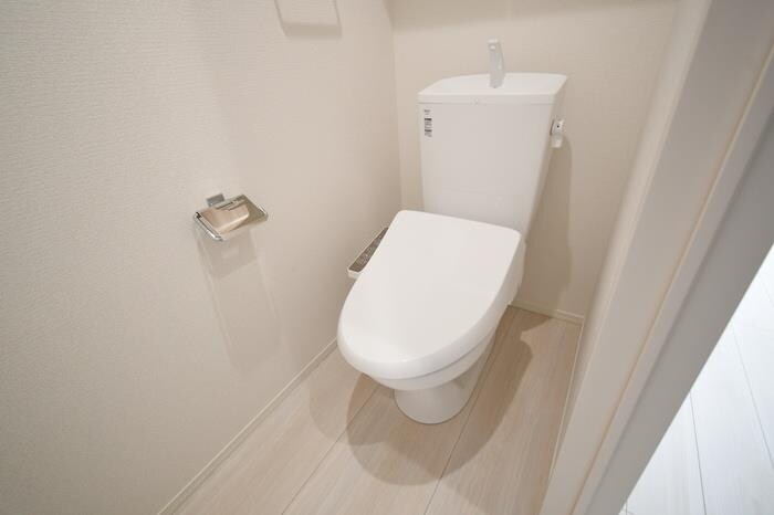 物件内観写真6　(温水洗浄暖房便座)