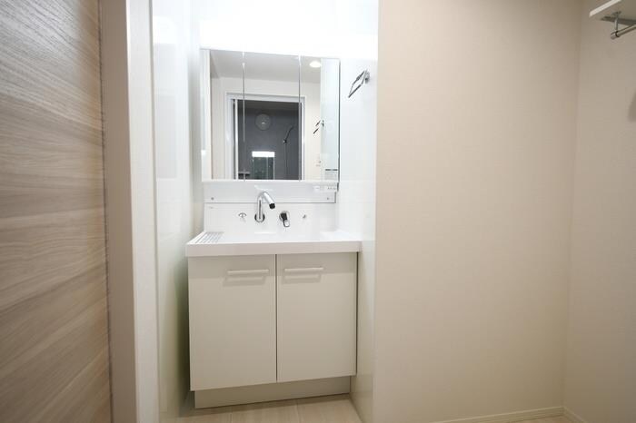 物件内観写真7　(洗髪洗面化粧台)