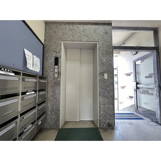 物件内観写真9　(EVホール)