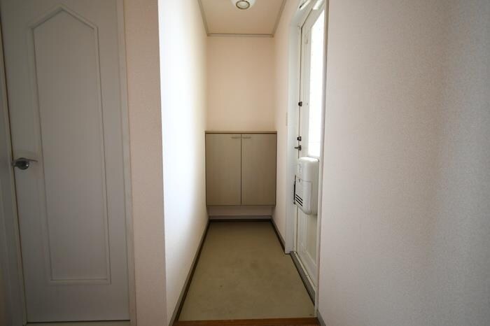 物件内観写真3　(シューズボックス付き)