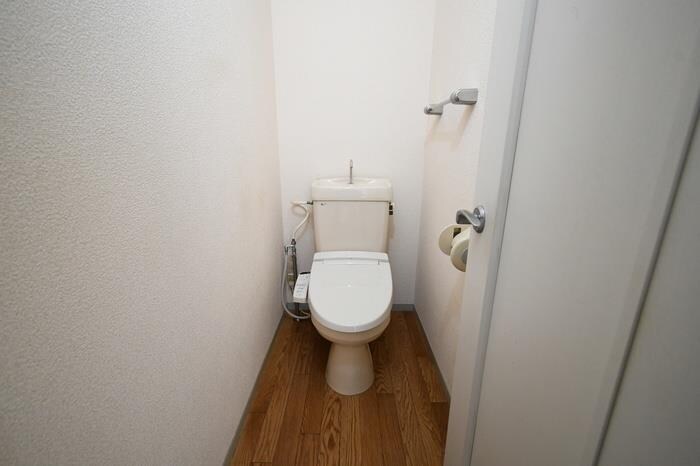 物件内観写真6　(温水洗浄暖房便座)