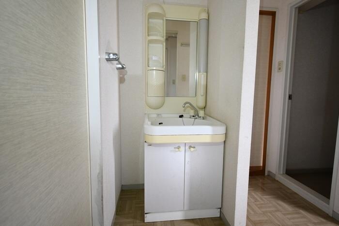 物件内観写真7　(洗面化粧台)