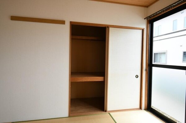 居室(押入)
