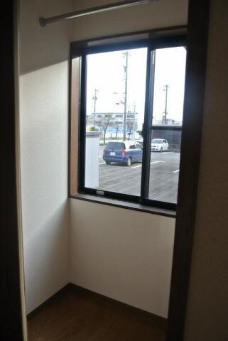 物件内観写真12　(サンルーム)